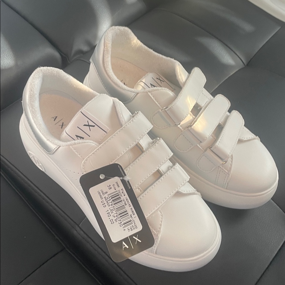 Armani Exchange White Women's Sneakers sz 7 - Picture 1 of 13